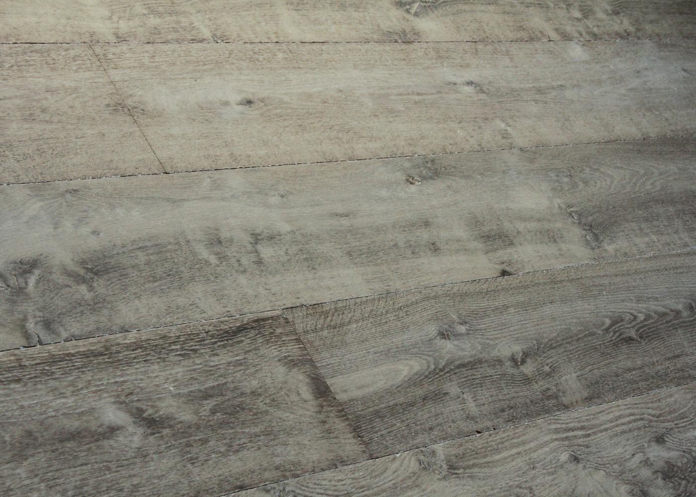 Lot 406 - 22.3 m2 - Plancher chêne contrecollé avec patine antiquaire Vieilli Huile aqua 20x220/260/300x1500-2500