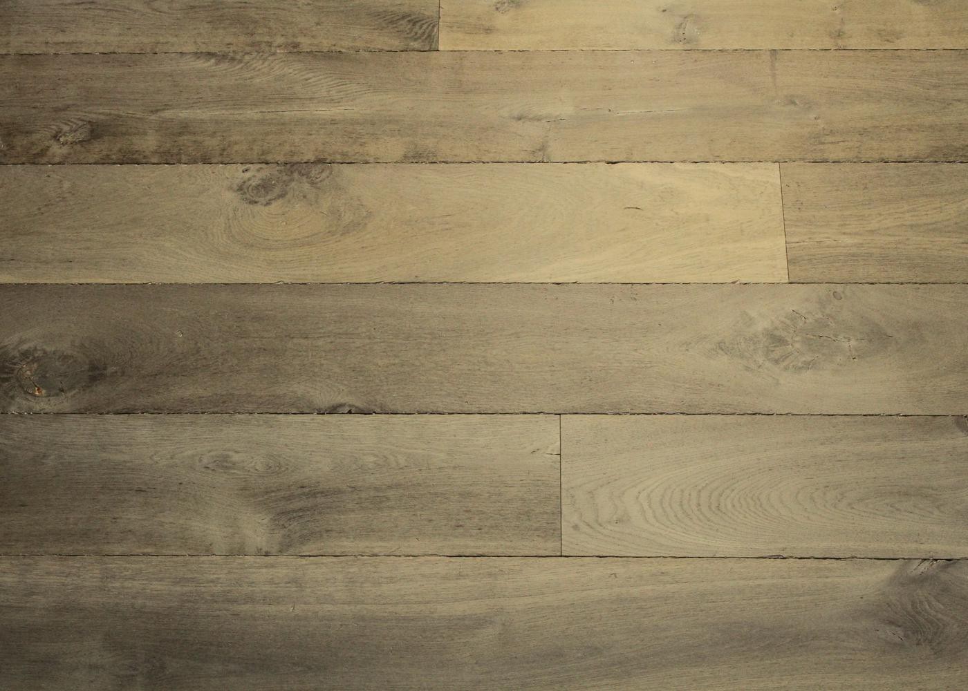 Lot 416 - 20.4 m2 - Plancher chêne contrecollé avec patine antiquaire Vieilli Huile aqua 20x180x1500-2500