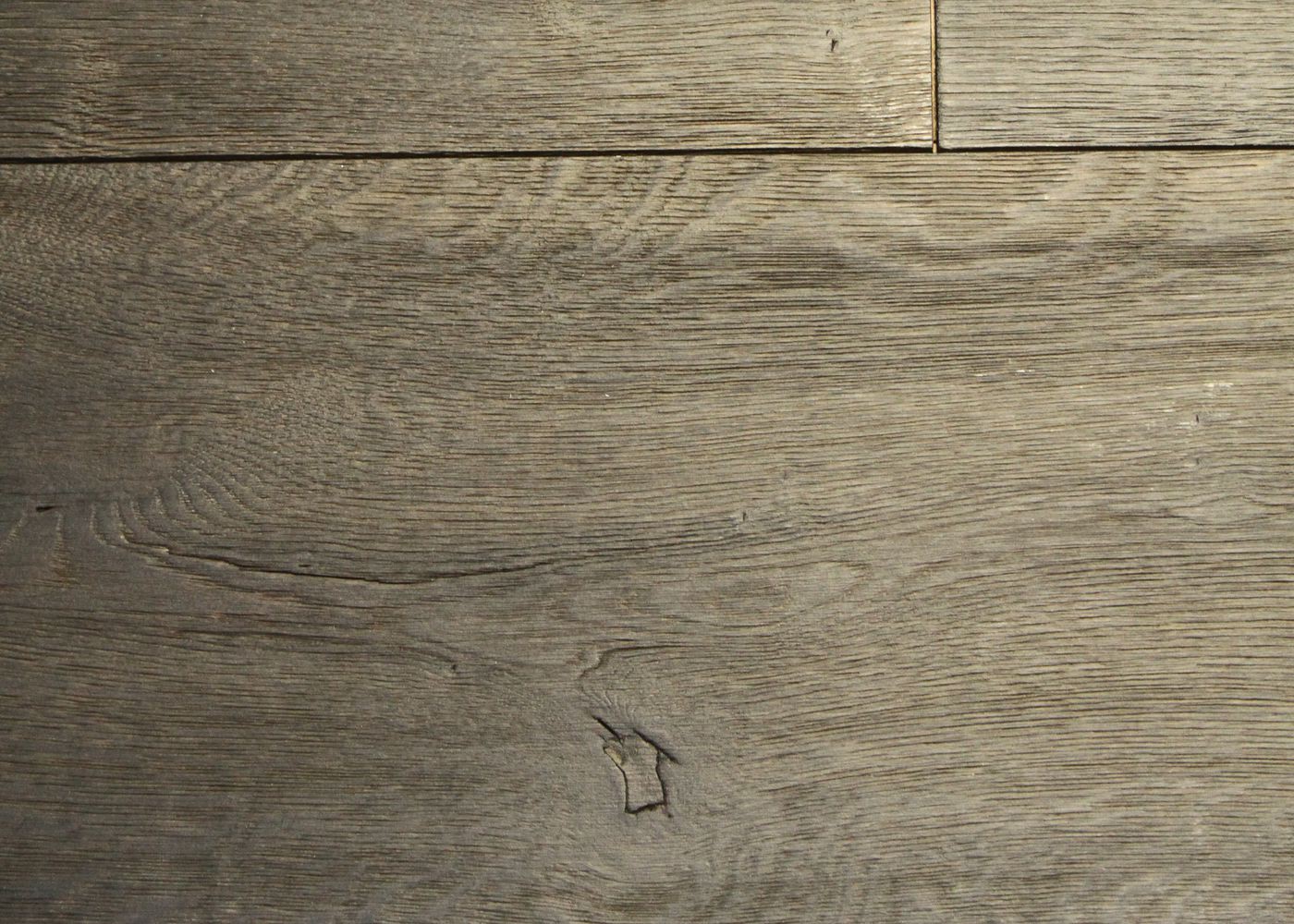 Lot 419 - 60.9 m2 - Plancher chêne contrecollé avec patine antiquaire Brossé Huile aqua 20x220/260/300x1500-2500