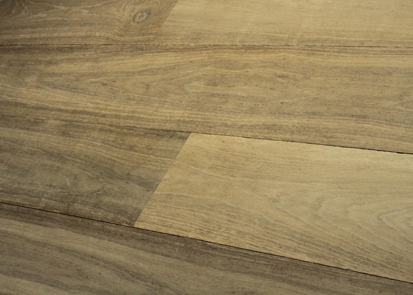 Lot 437 - 12.1 m2 - Plancher chêne contrecollé avec patine antiquaire Vieilli Huile aqua 15x140-220x1500-2500