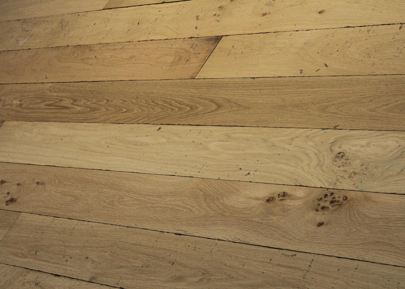 Lot 439 - 22.3 m2 - Plancher chêne massif chêne avec patine antiquaire Vieilli Huile aqua 20x140-180-220x1500-2500