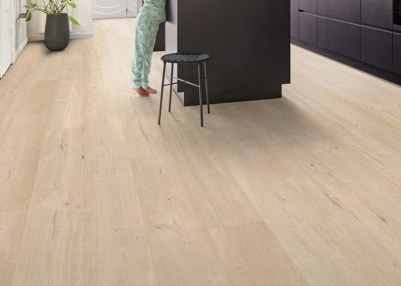 Vinyle rigide Chêne Parmesan passage commercial 4.5x240x2000