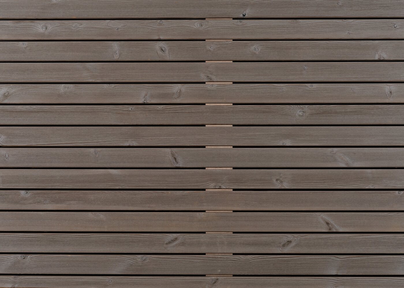 Bardage ext&eacute;rieur Pin du Nord thermo claire-voie trap&egrave;ze Engelberg 20x65x3600