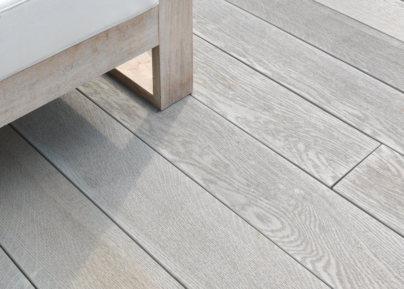 Terrasse composite minéral brossé Chêne Fumé 32x126x3600