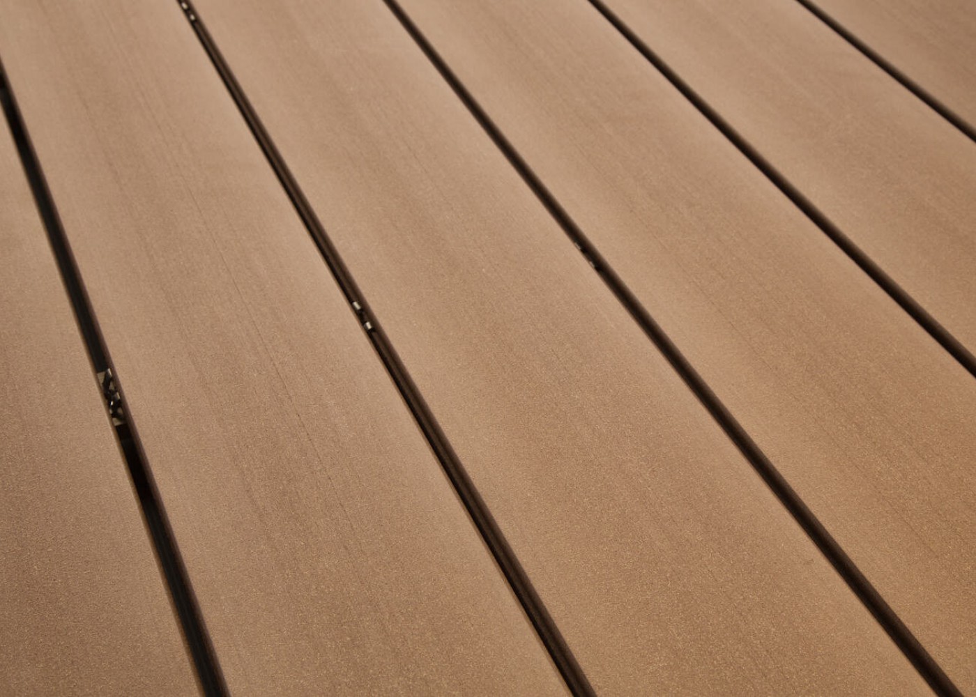Terrasse composite El&eacute;gance fixation invisible Brun Colorado lisse 23x138x4000