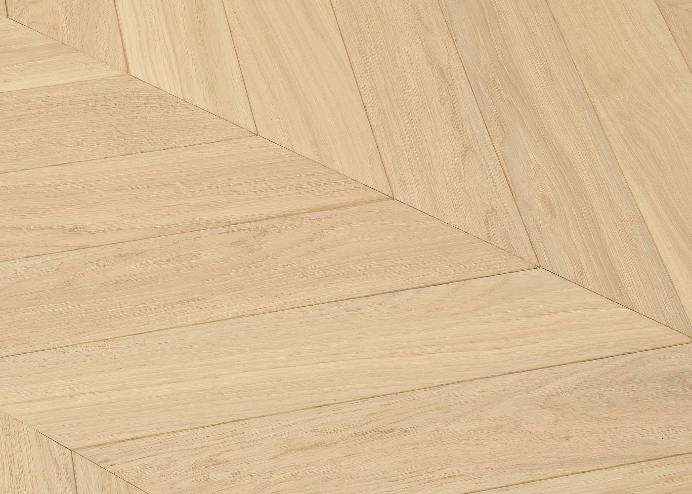 Parquet chêne contrecollé CHAMPLAIN huile cire Point de Hongrie 45° Elégance 15x100x600 (PàT)