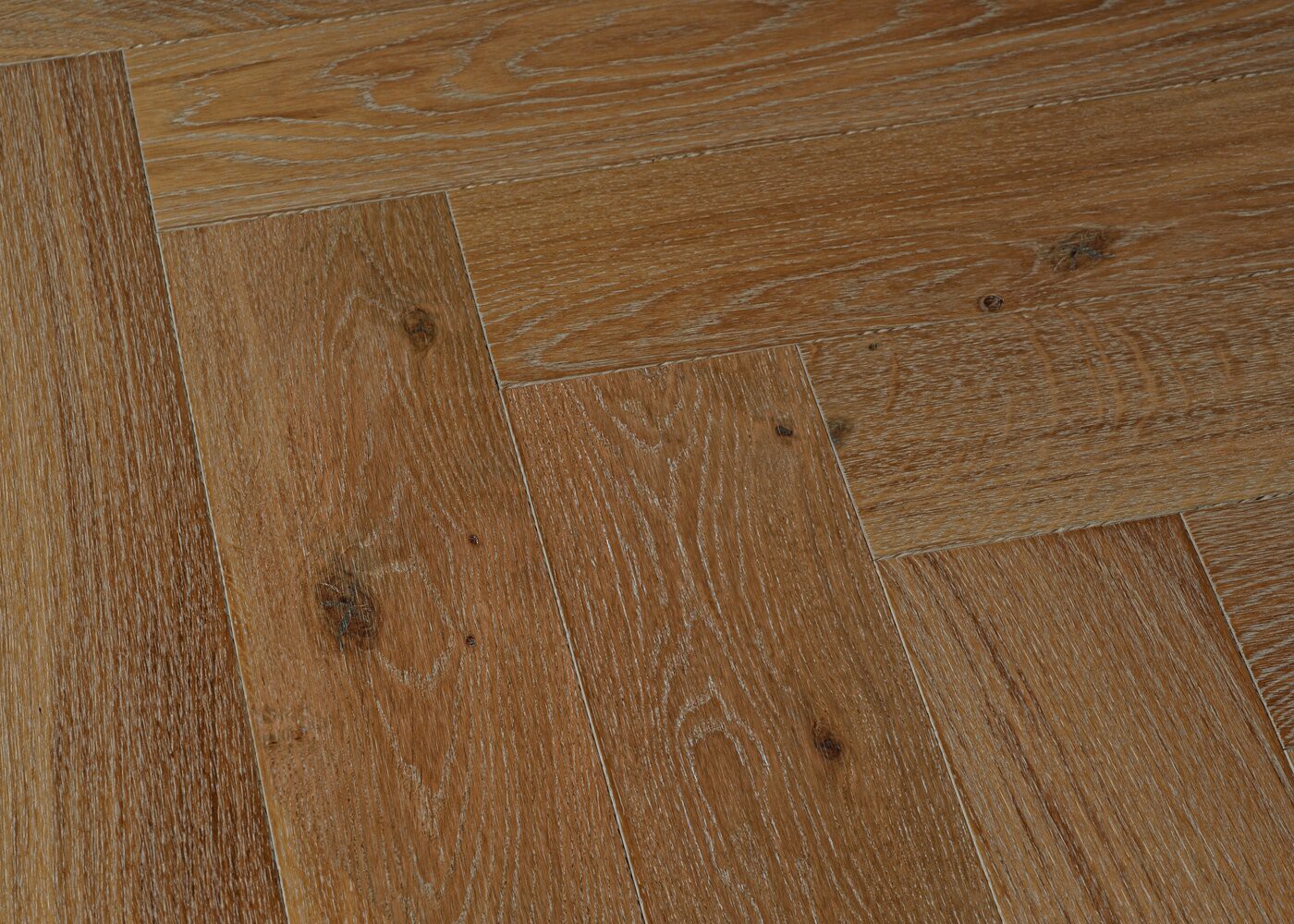 Parquet chêne contrecollé SORBONNE huile UV bâton rompu Matière 14x139x800