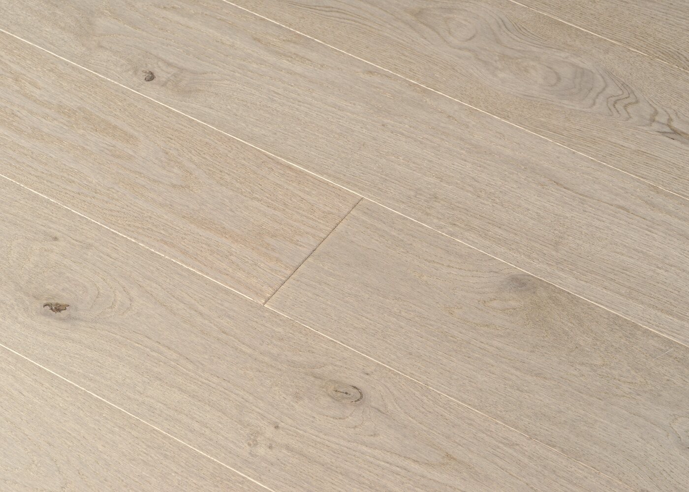 Parquet chêne contrecollé LUCERA brossé vernis mat Elégance Click Unifit-X support HDF 14x148x1185