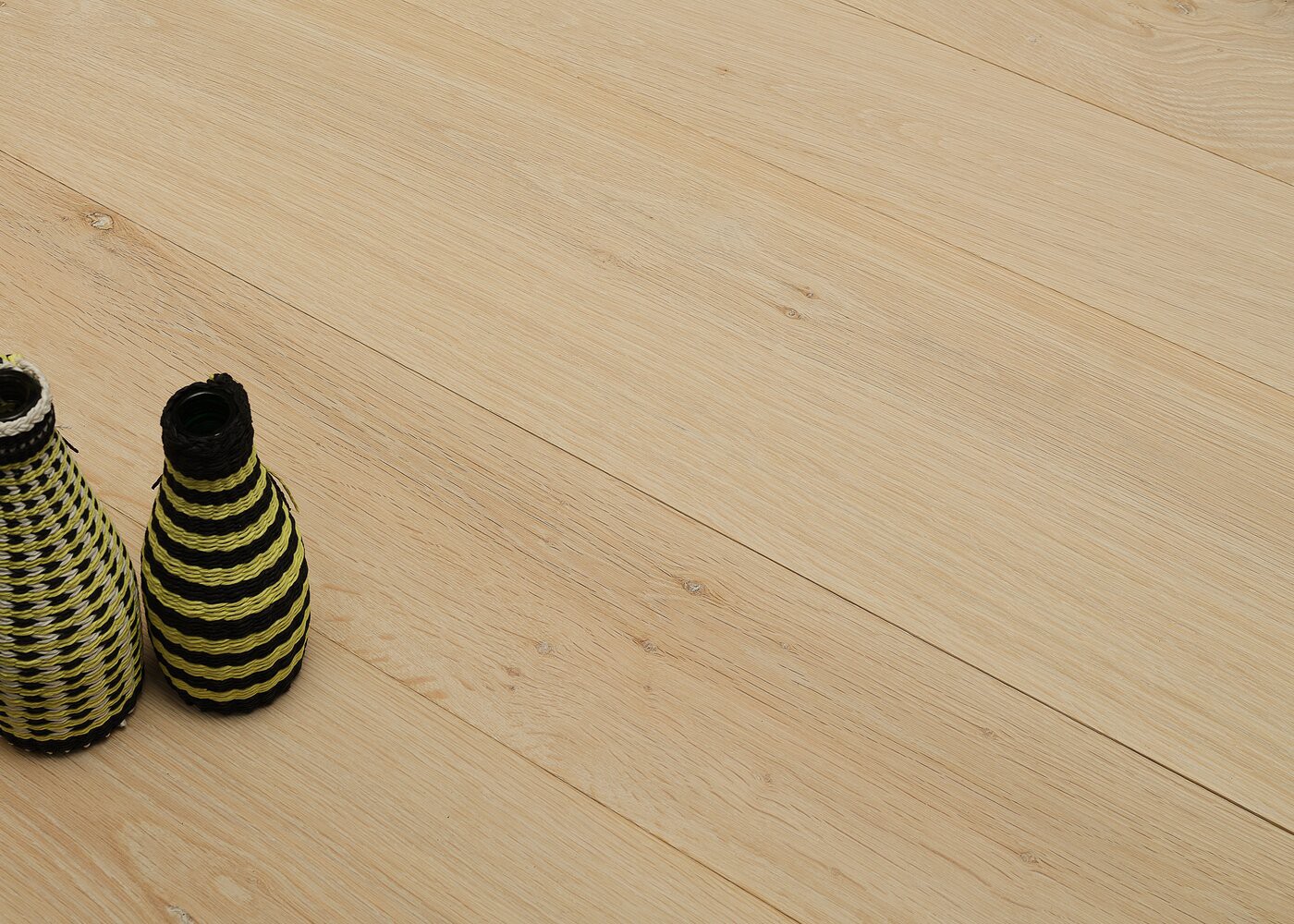 Parquet chêne massif PALMA brossé GO2 huile aqua 15x140-200x1500-2500