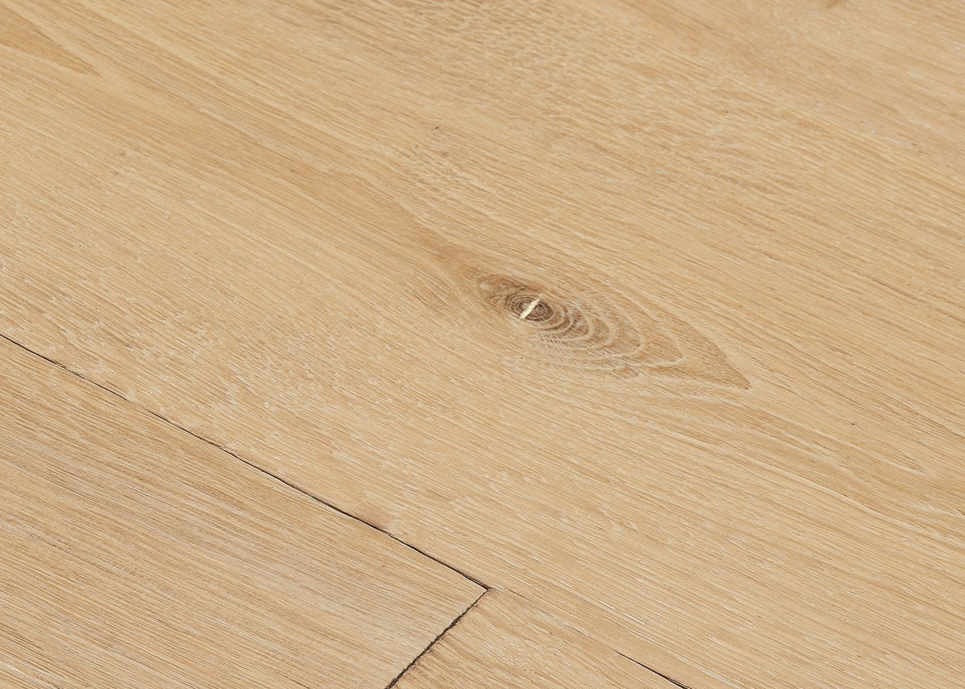 Parquet chêne contrecollé CORDOUE usé brossé huile aqua 20-22x140/180/220x1800-2700