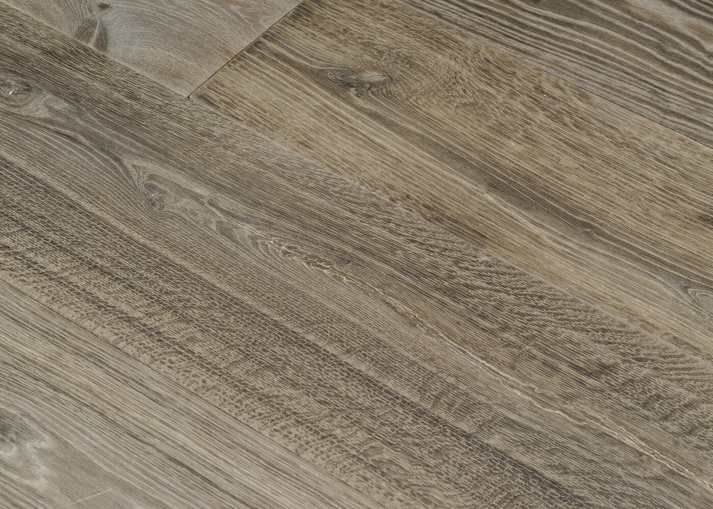 Parquet chêne massif BARBADE vieilli huile aqua 15x120-200x1800-2700x140-220x1800-2700