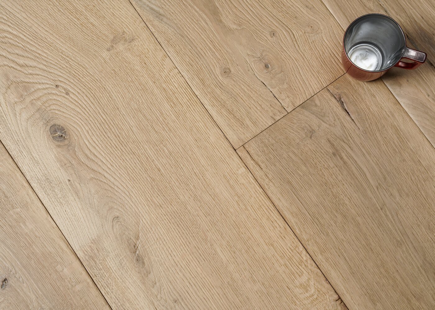 Parquet chêne massif BRADFORD vieilli huile aqua 15x90x1700-2700