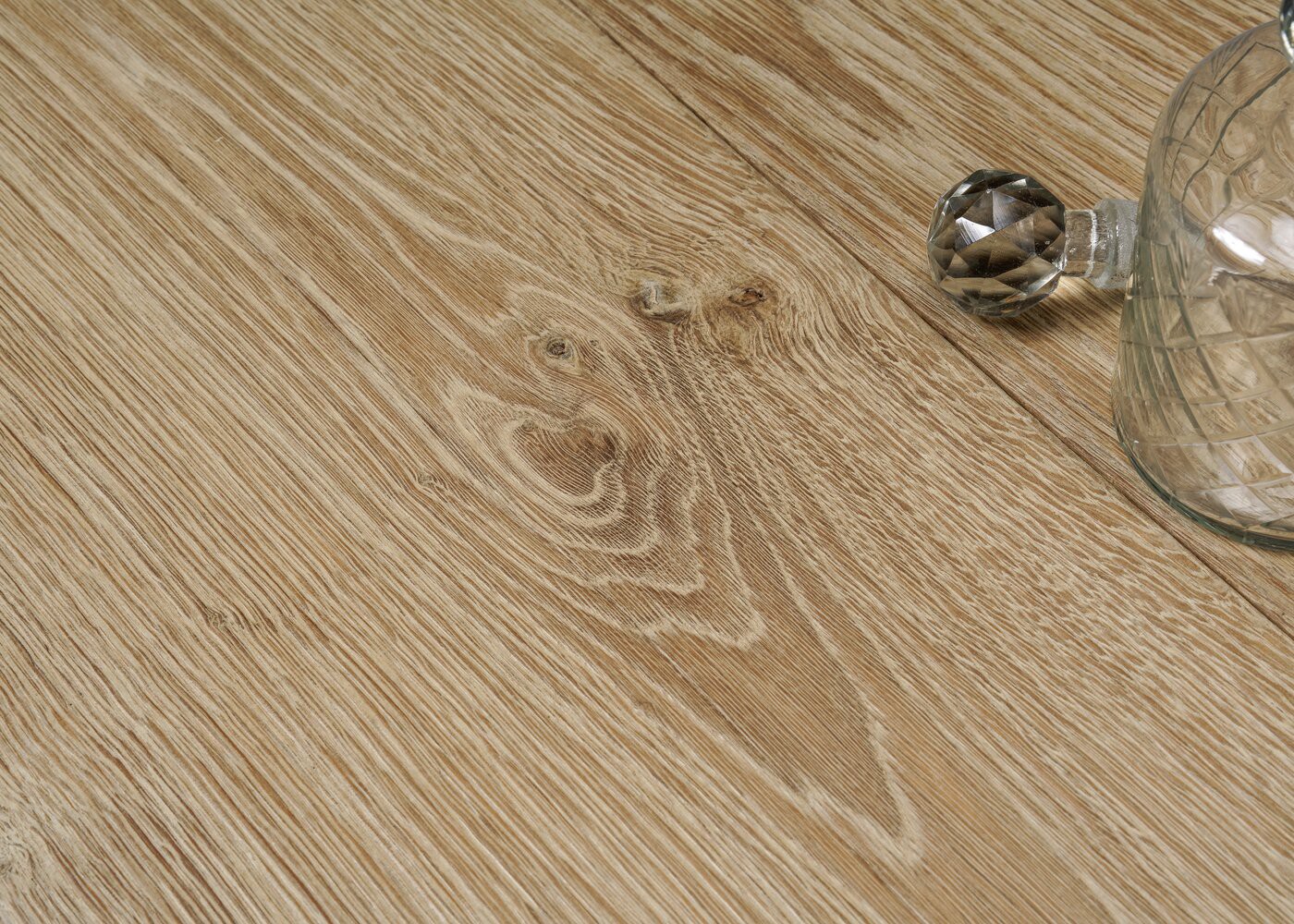 Parquet chêne massif CAMBRIDGE vieilli huile aqua 15x120-200x1800-2700x140-220x1800-2700