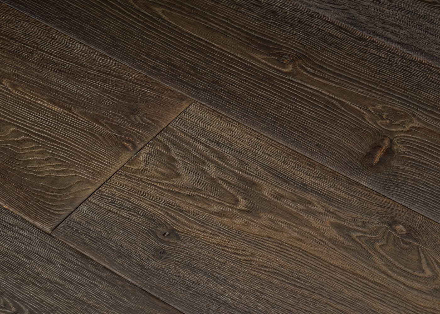 Parquet chêne massif OXFORD vieilli huile aqua 15x90x1700-2700