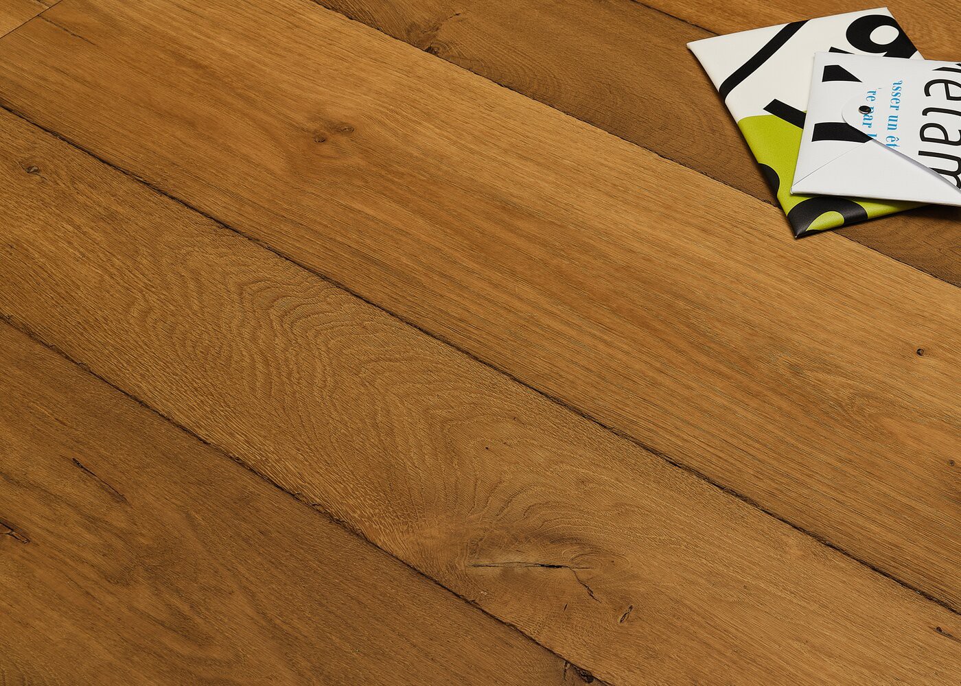 Parquet chêne massif SYRACUSE brossé GO2 huile cire 15x140-200x1500-2500