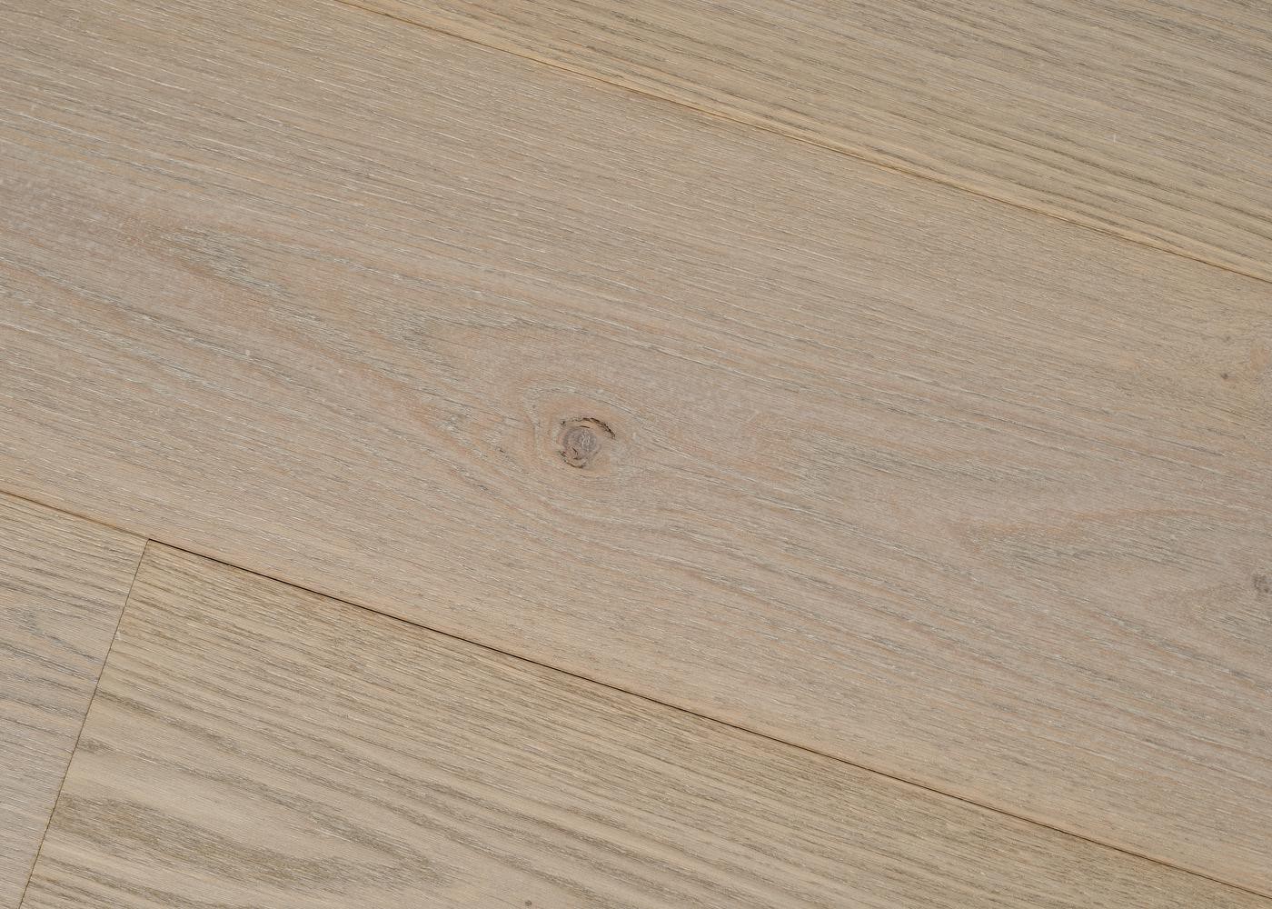 Parquet chêne contrecollé ATLANTIDE brossé vernis mat Elégance support HDF 12x92x1420
