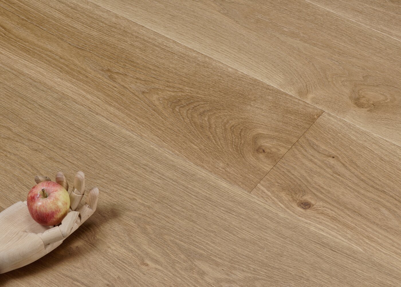 Parquet chêne contrecollé BUZENVAL brossé huile UV Elégance support HDF 12x92x1420