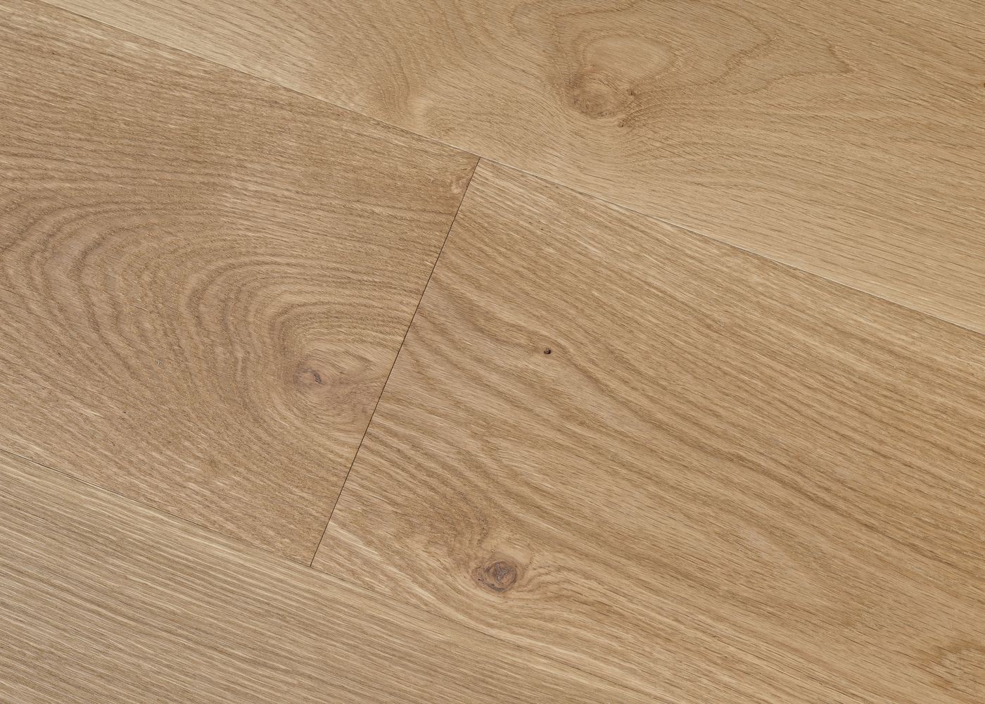 Parquet chêne contrecollé BUZENVAL brossé huile UV Elégance support HDF 12x92x1420