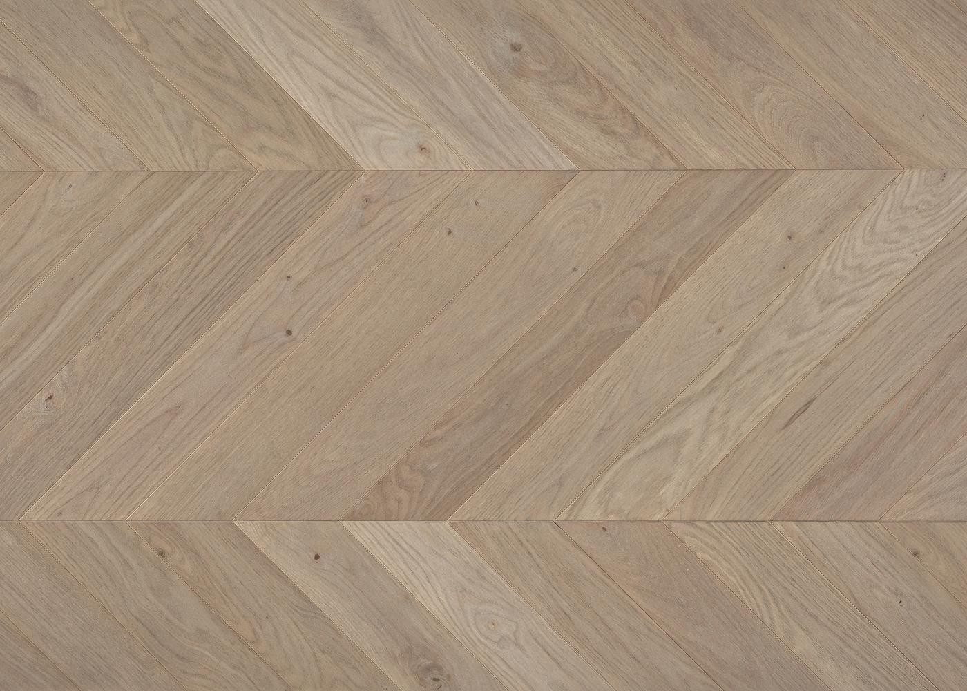 Parquet chêne contrecollé ATLANTIDE Point de Hongrie brossé vernis mat Elégance support HDF angle 45° 12x92x600