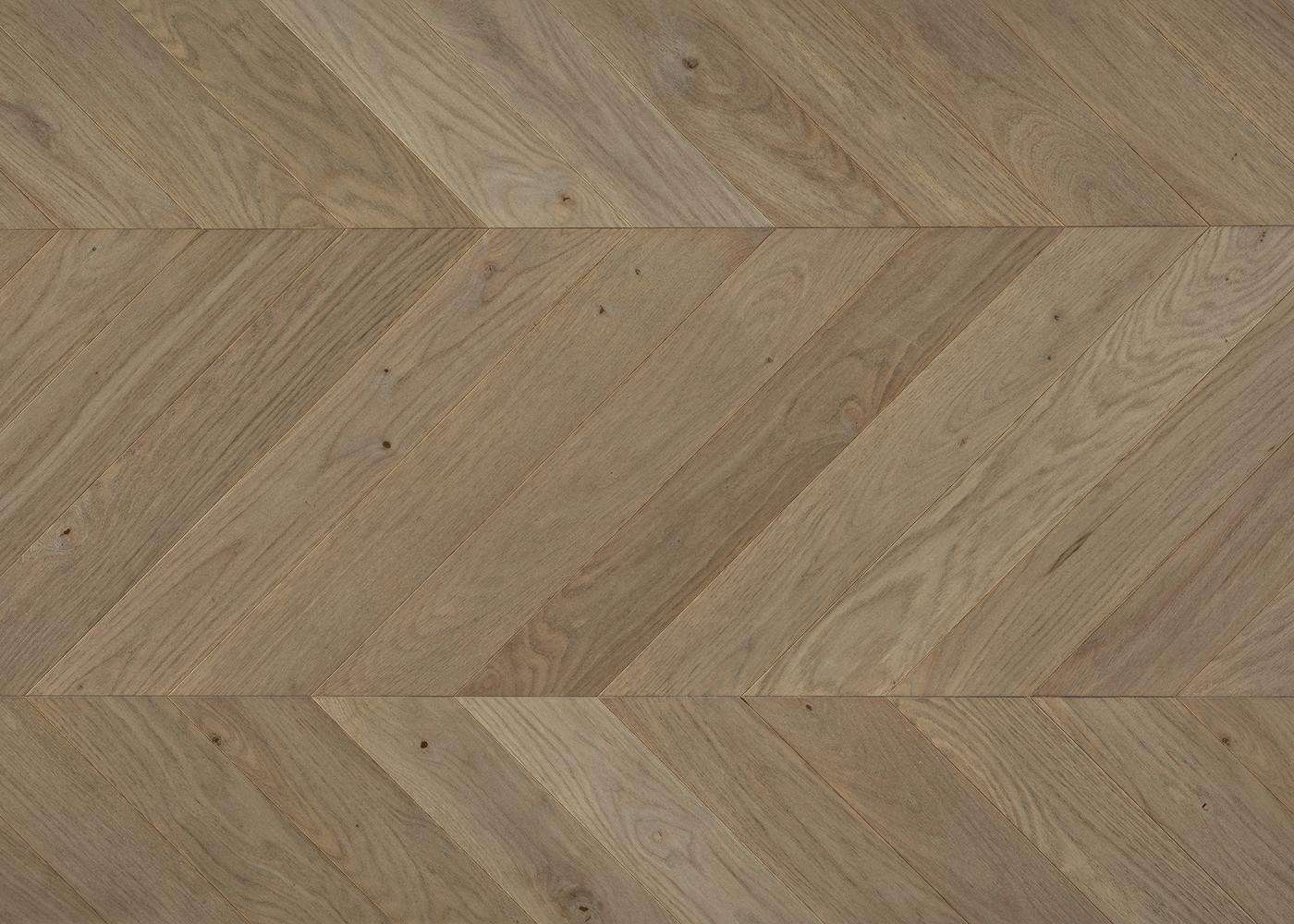 Parquet chêne contrecollé AVALON Point de Hongrie brossé vernis mat Elégance support HDF angle 45° 12x92x600
