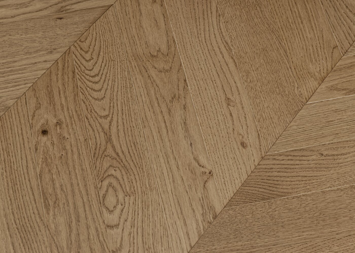 Parquet chêne contrecollé NORWICH Point de Hongrie brossé vernis mat Elégance support HDF angle 45° 12x92x600