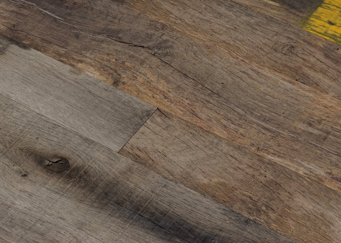 Plancher chêne contrecollé vieux fond de wagon Matière Brut BADEN 18x120-210x500-1500