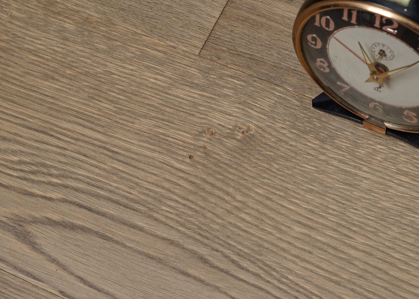 Parquet chêne contrecollé GRIANTE brossé huile UV Elégance support HDF 12x92x1420