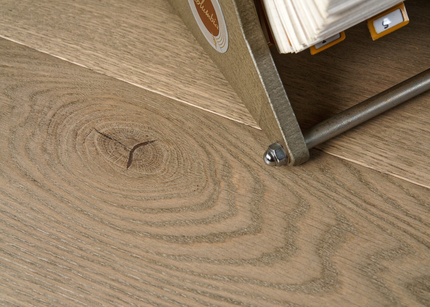 Parquet chêne contrecollé PROCIDA brossé huile UV Matière support HDF 12x122x1190