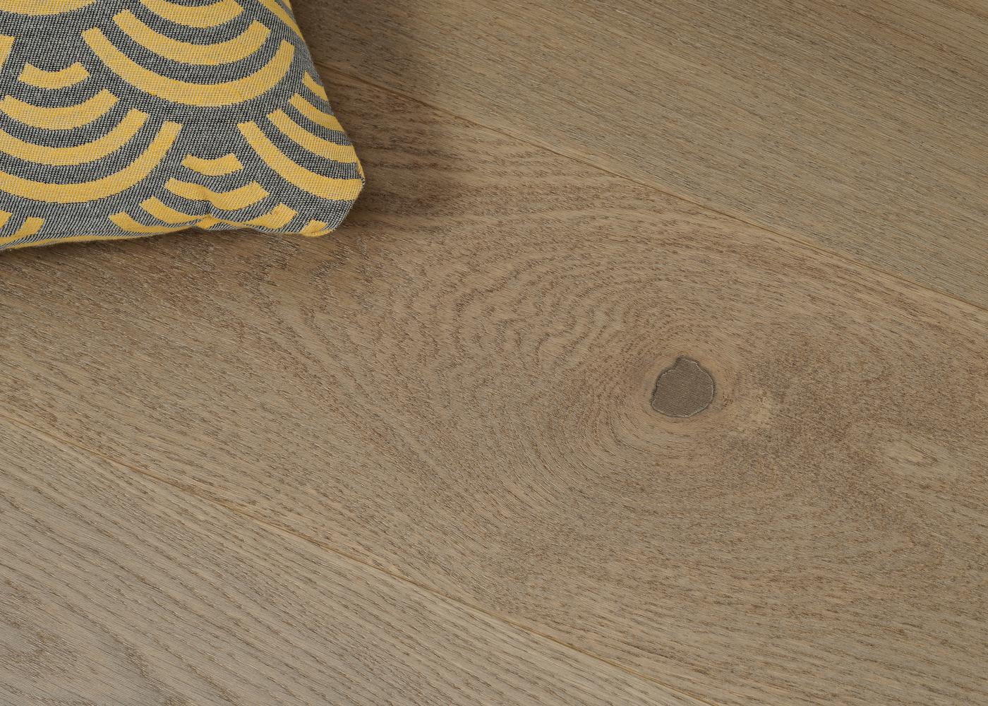 Parquet chêne contrecollé AVALON brossé vernis mat Matière support HDF 12x122x1190