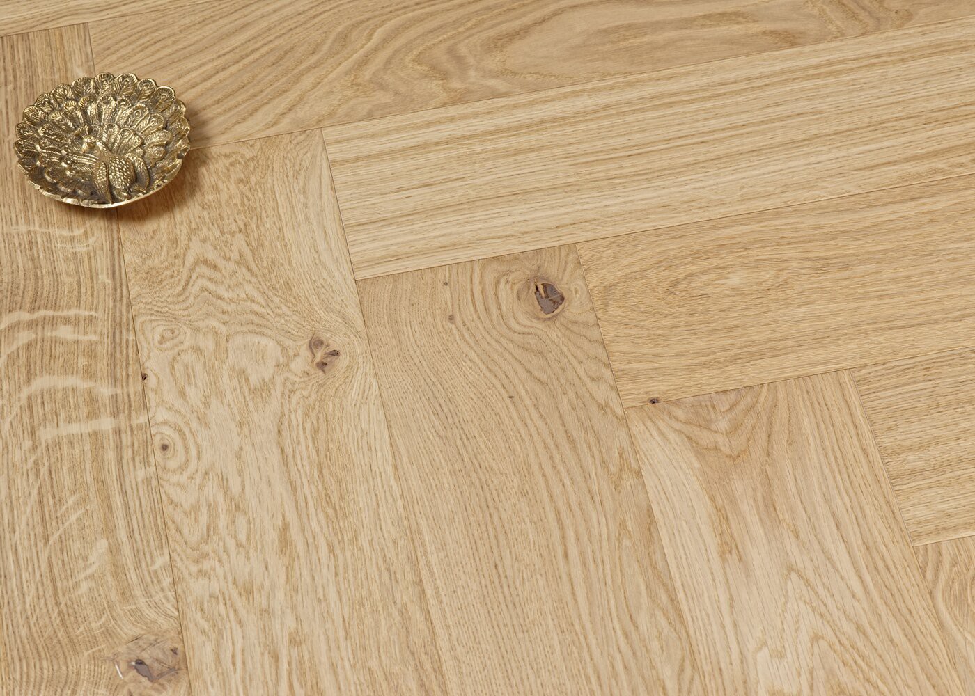 Parquet chêne contrecollé PALAIS ROYAL brossé vernis mat Bâton Rompu Matière 12x90x590