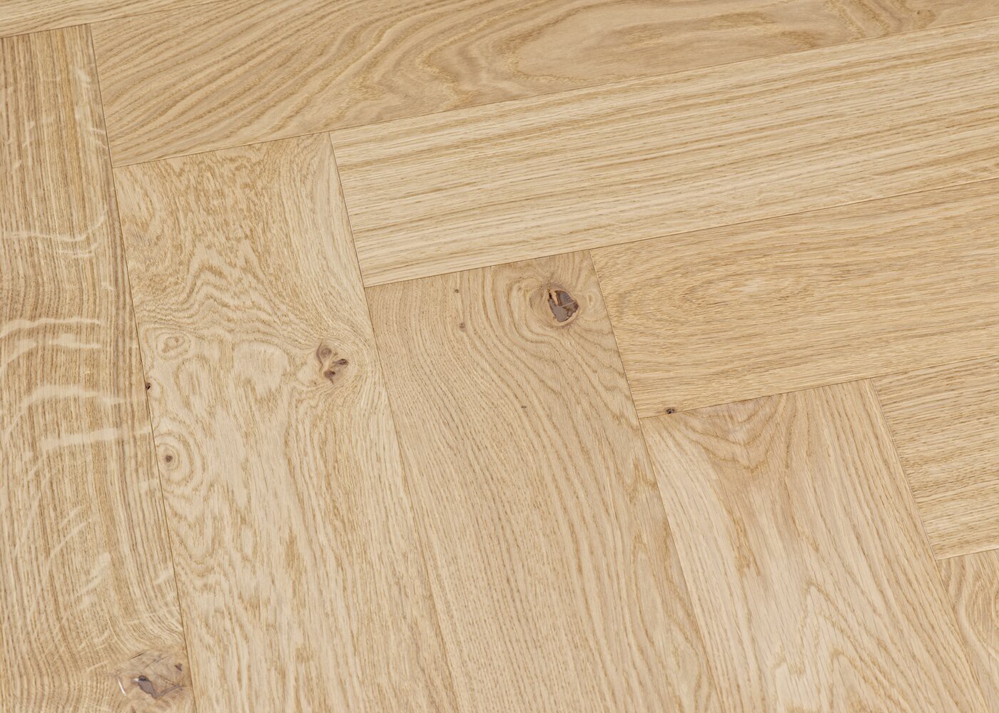 Parquet chêne contrecollé PALAIS ROYAL brossé vernis mat Bâton Rompu Matière 12x90x590