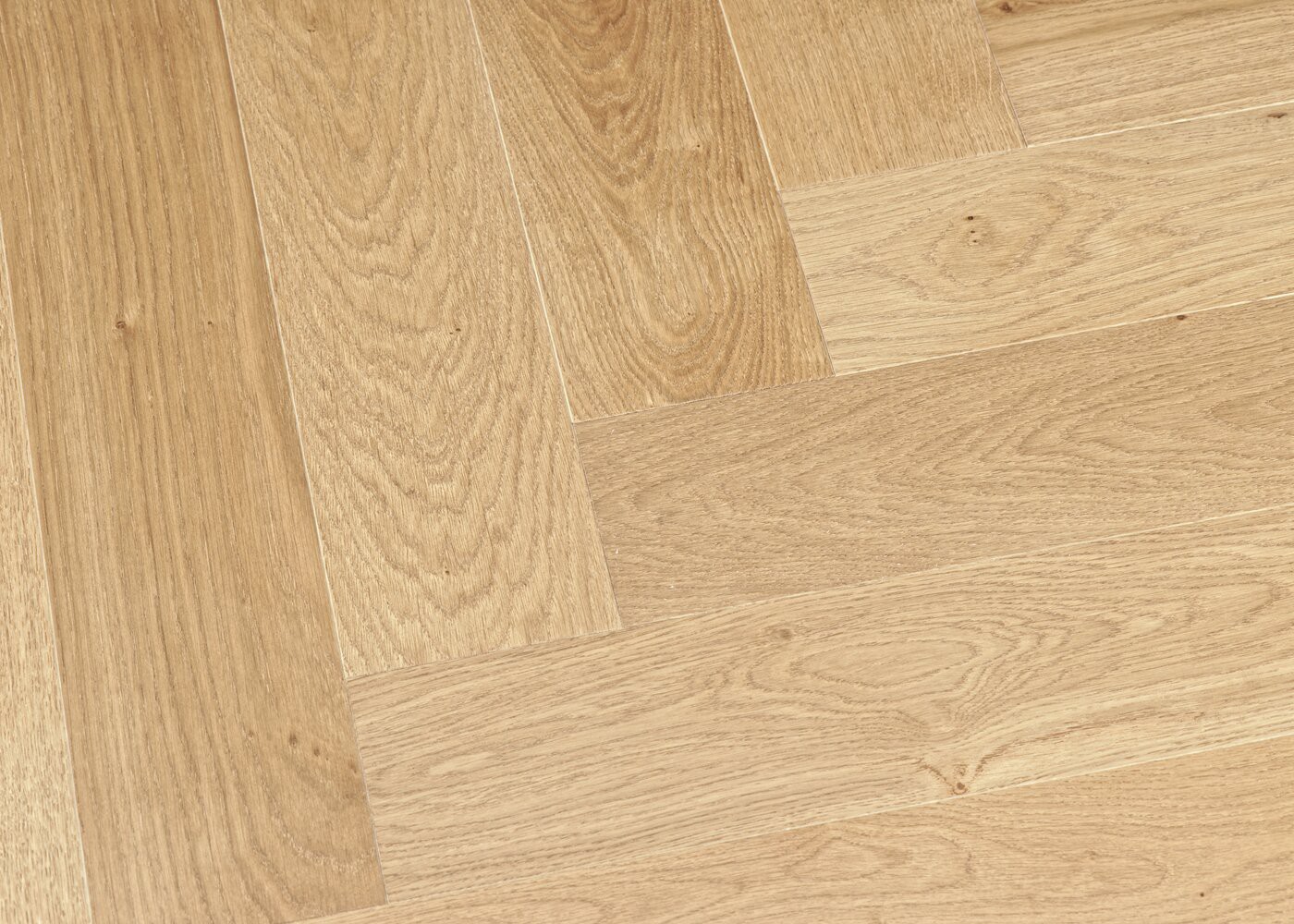 Parquet chêne contrecollé TALLINN Bâton Rompu brossé huile UV Elégance support HDF 12x92x610