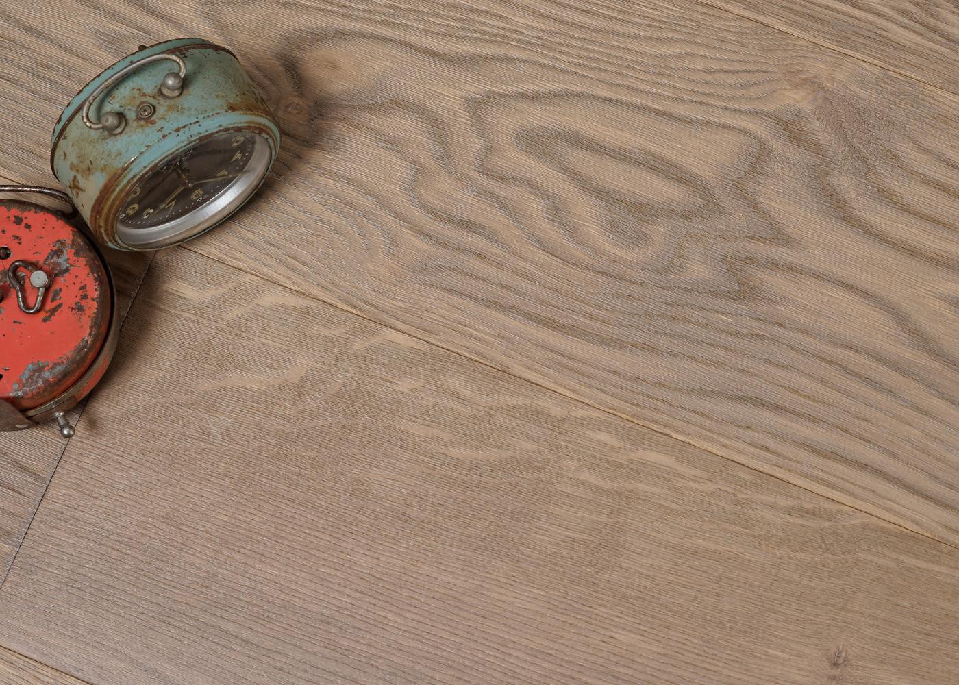 Parquet chêne contrecollé MENAGGIO brossé huile UV Elégance support HDF 12x92x1420