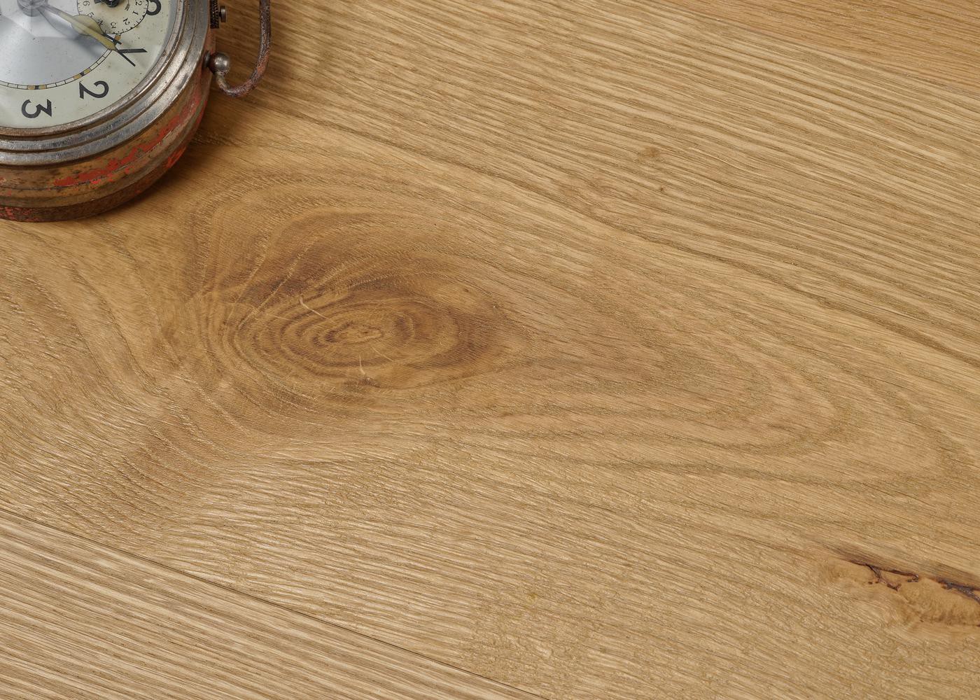 Parquet chêne contrecollé NESSO brossé huile UV Matière support HDF 12x122x1190