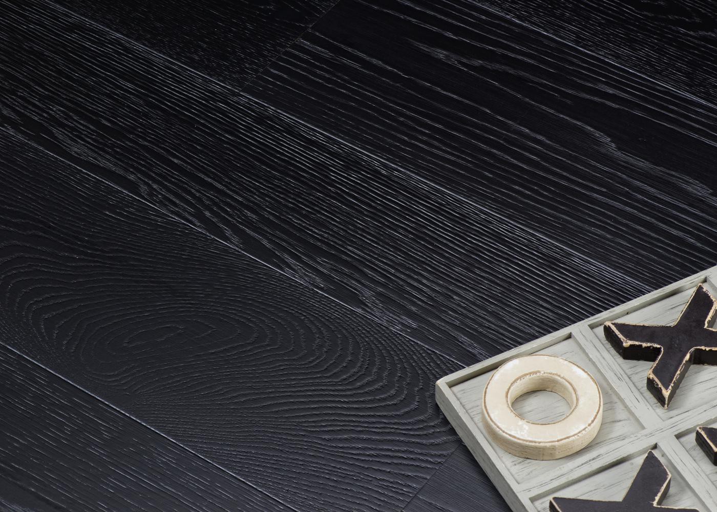 Parquet chêne contrecollé NOIR COUVRANT vernis mat Matière 12x185x1500-2400