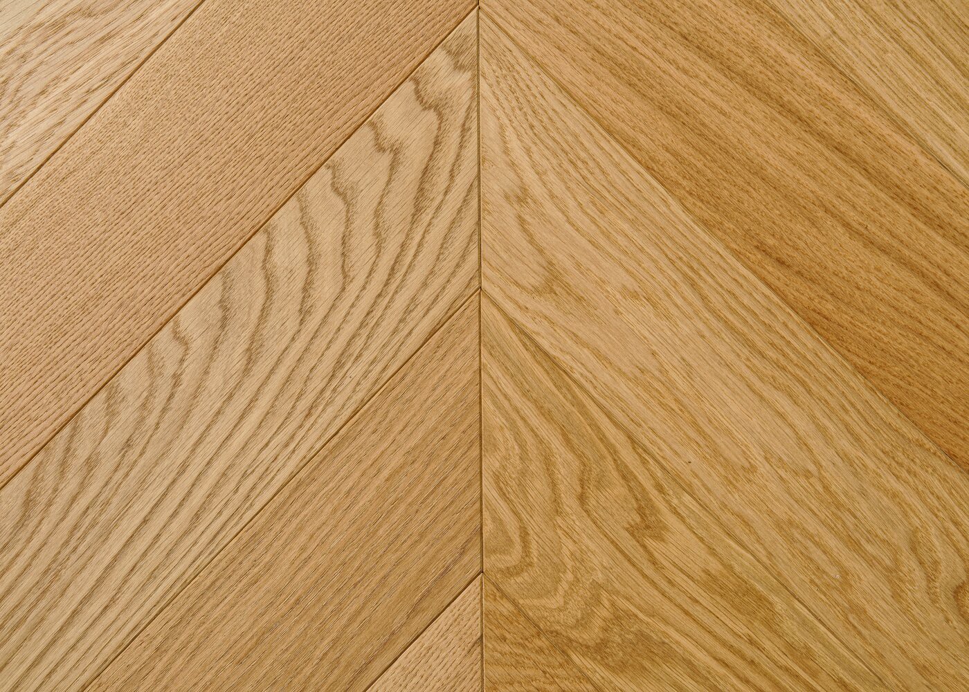 Parquet chêne contrecollé RASPAIL brossé vernis mat Point de Hongrie PRBis 14x90x589(PàP)