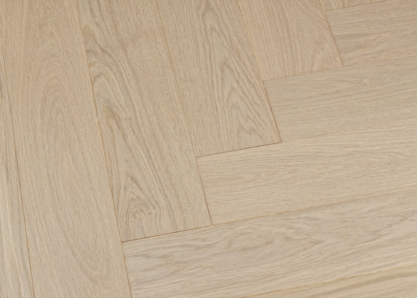 Parquet chêne contrecollé VARENNE Bâton Rompu brossé huile UV Select support HDF 12x92x610