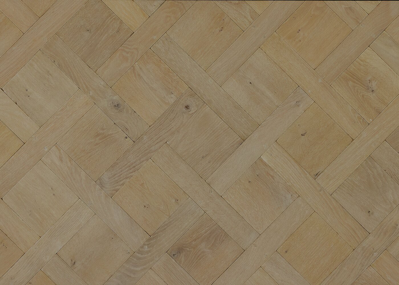 Parquet chêne contrecollé CAMBRIDGE vieilli Versailles Infini huile aqua 15mm et carrés de 160 & navettes de 65x390