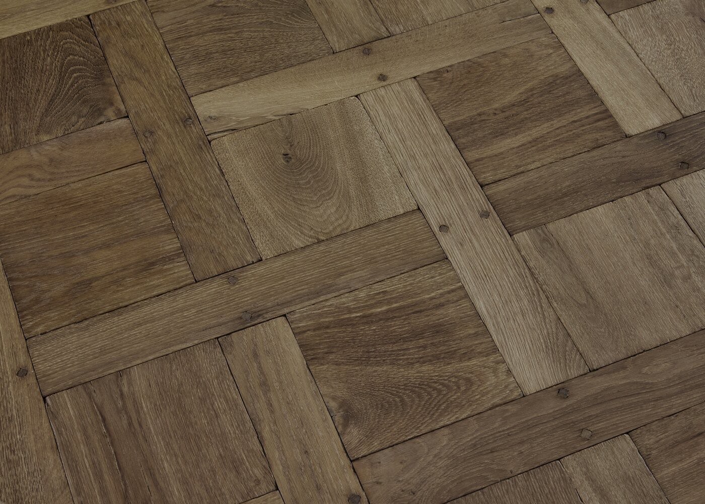 Parquet ch&ecirc;ne contrecoll&eacute; NEWPORT vieilli Versailles sans cadre huile aqua 15mm et carr&eacute;s de 160 & navettes de 65x390
