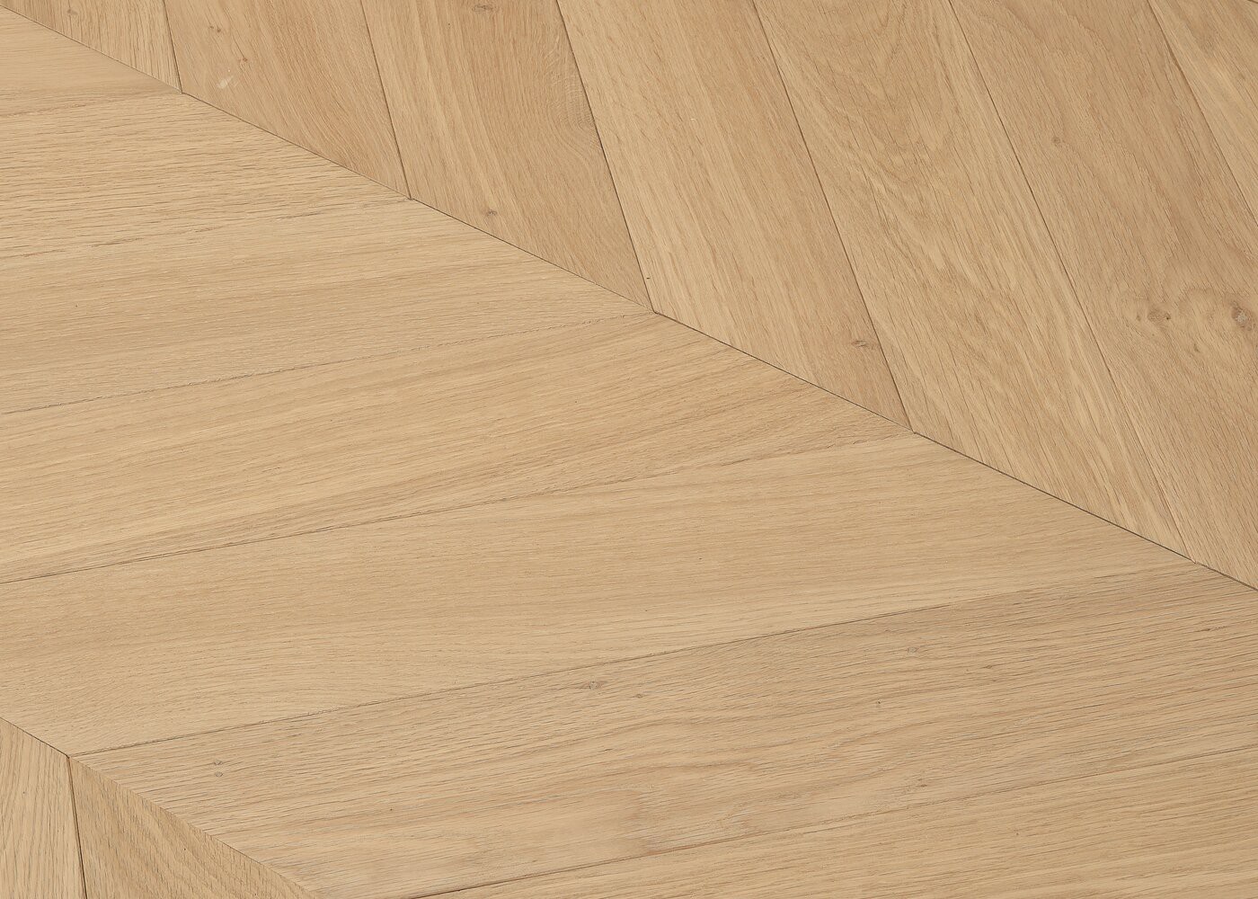 Parquet chêne contrecollé ERIE huile cire Point de Hongrie 45° Elégance 15x100x600 (PàT)