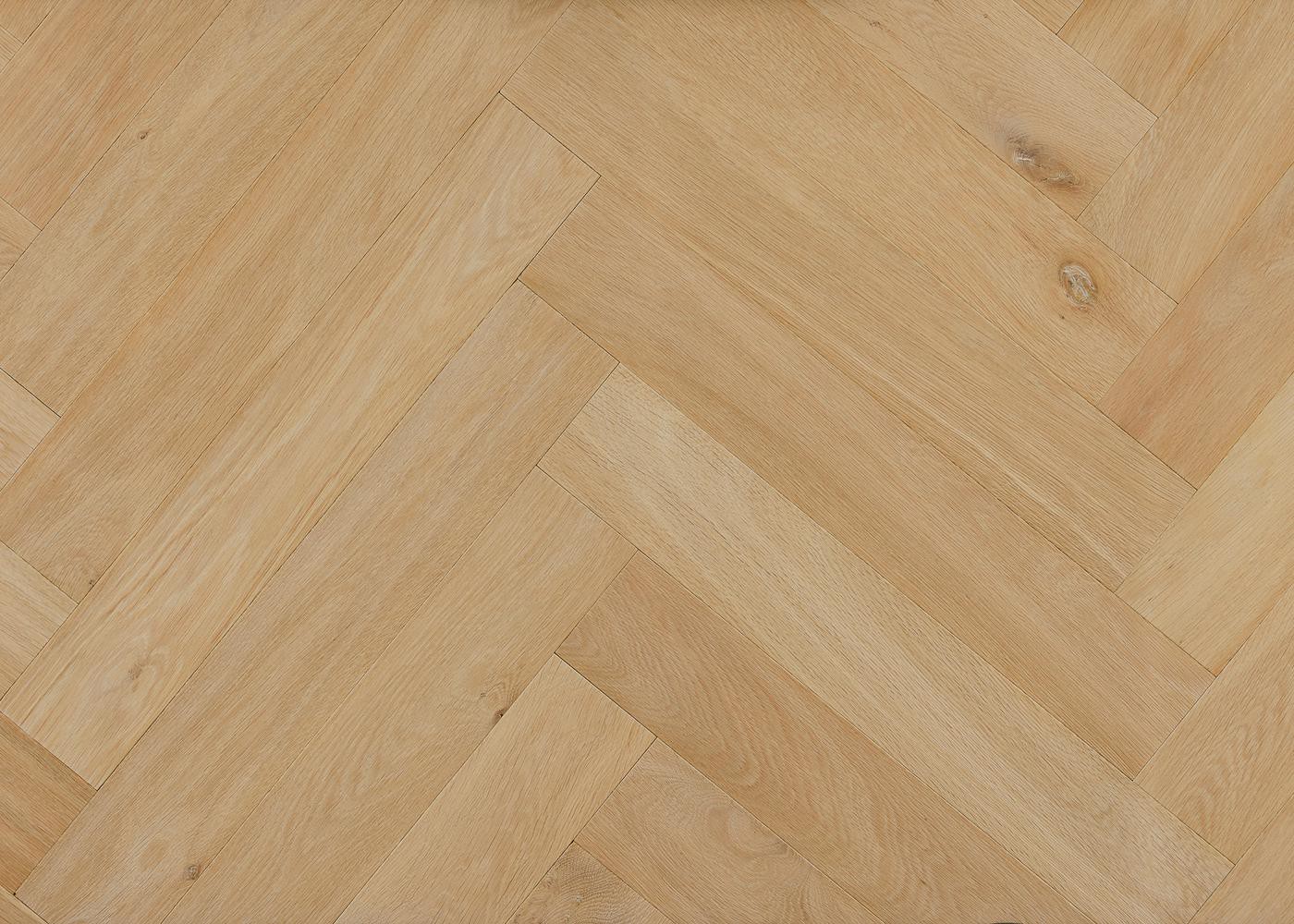 Parquet chêne massif CORDOUE Bâton rompu brossé GO2 huile aqua 15x120x720