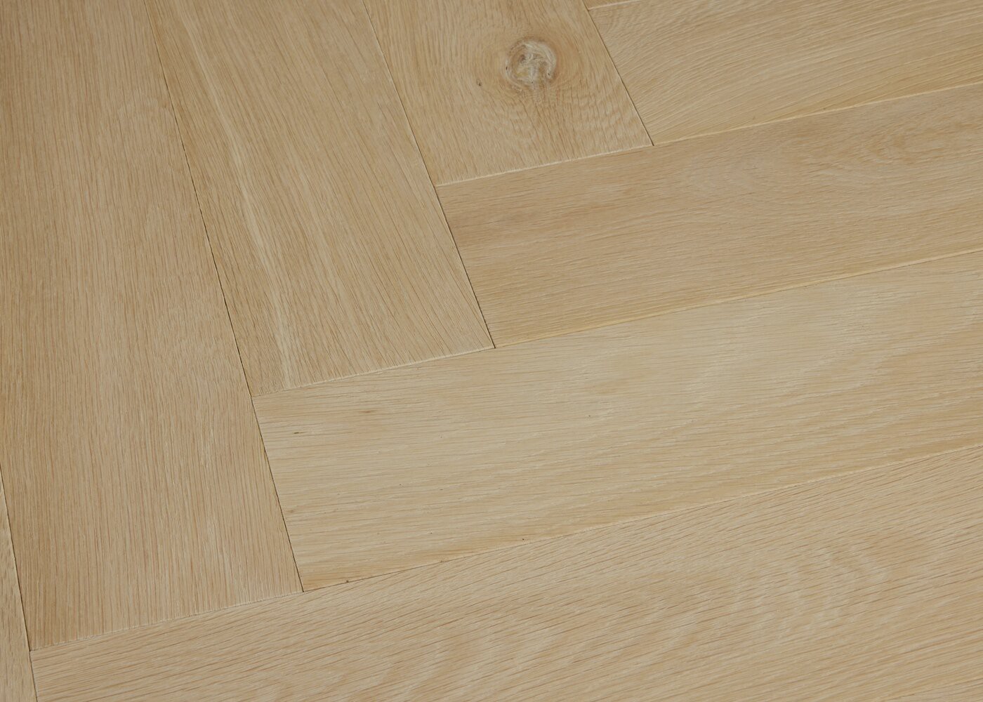 Parquet ch&ecirc;ne contrecoll&eacute; CAMBRIDGE bross&eacute; b&acirc;ton rompu GO2 huile aqua 15x120x720