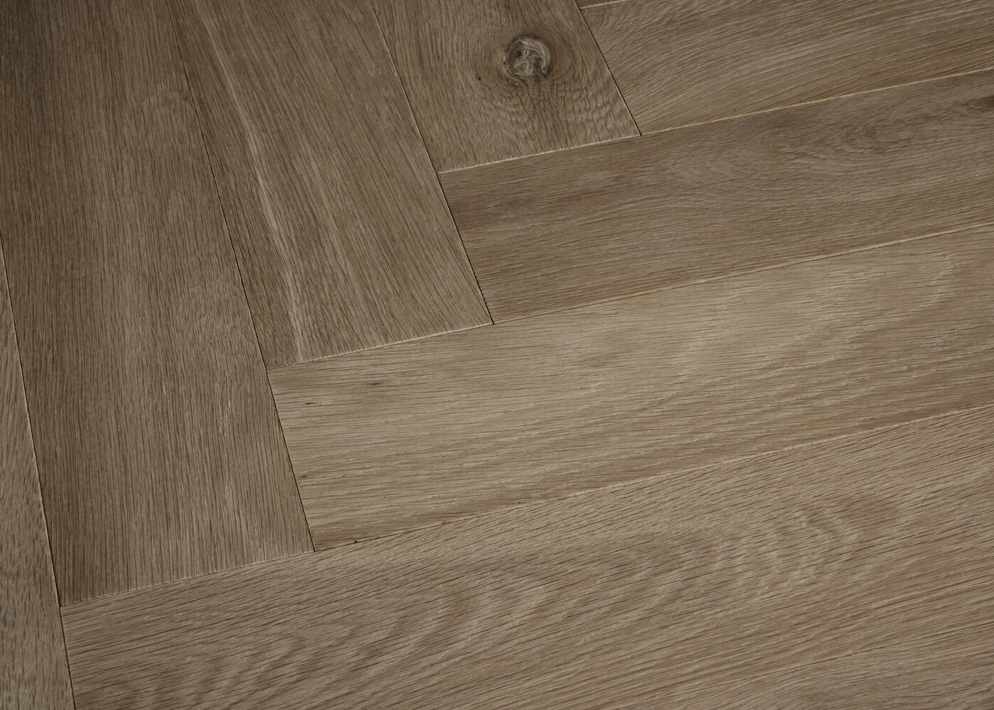 Parquet ch&ecirc;ne contrecoll&eacute; CANARIES bross&eacute; b&acirc;ton rompu GO2 huile aqua 15x120x720