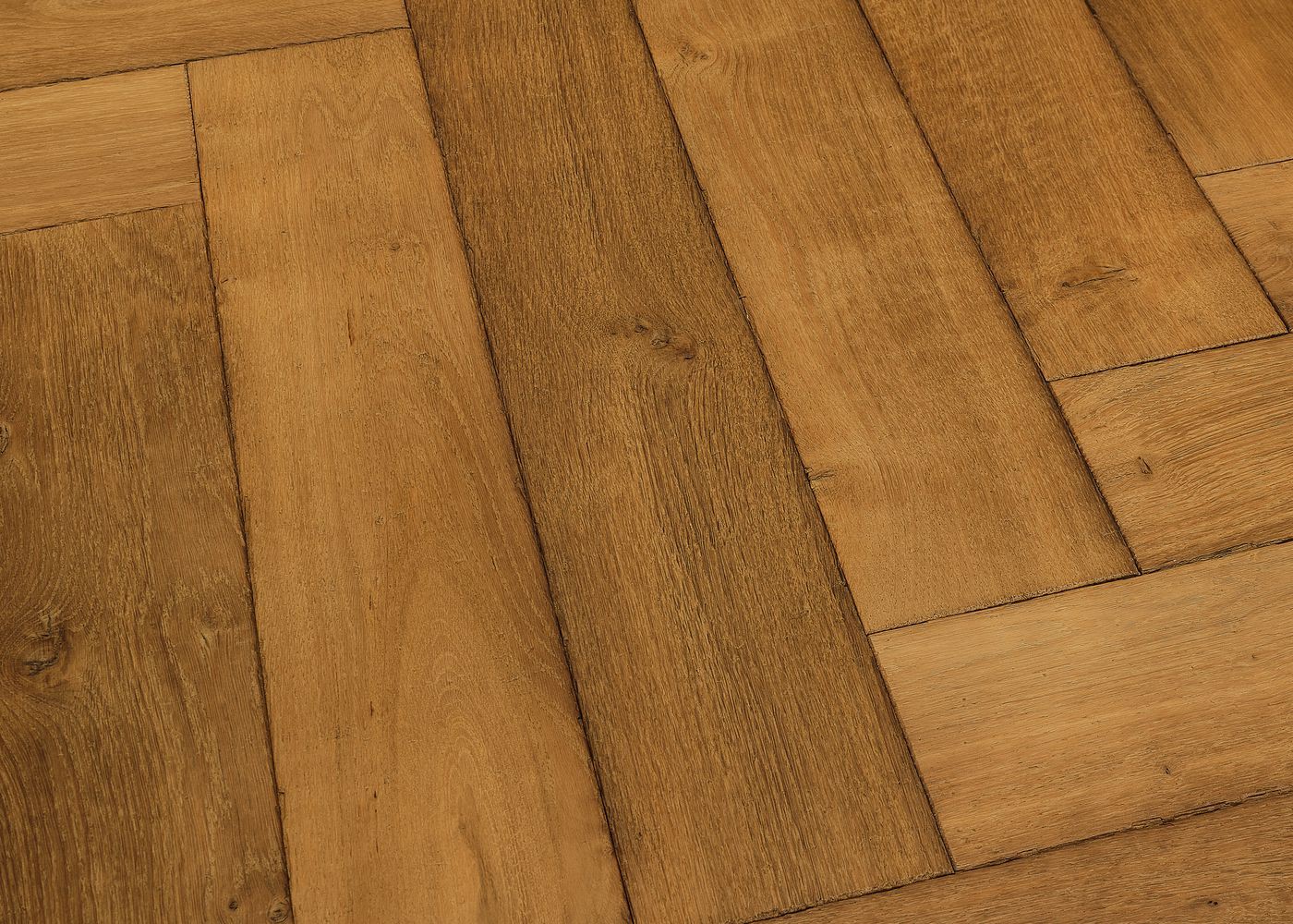 Parquet chêne massif SYRACUSE Bâton rompu vieilli huile cire 15x120x720