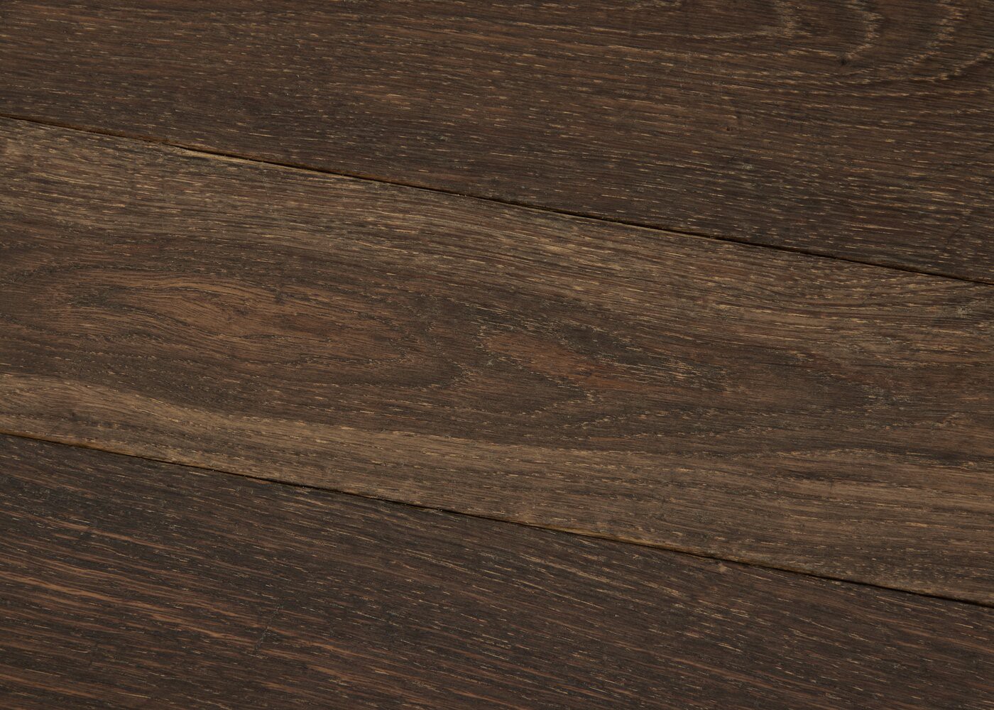 Parquet chêne massif PAMPELUNE Bâton rompu Elégance vieilli huile cire 14x110x600