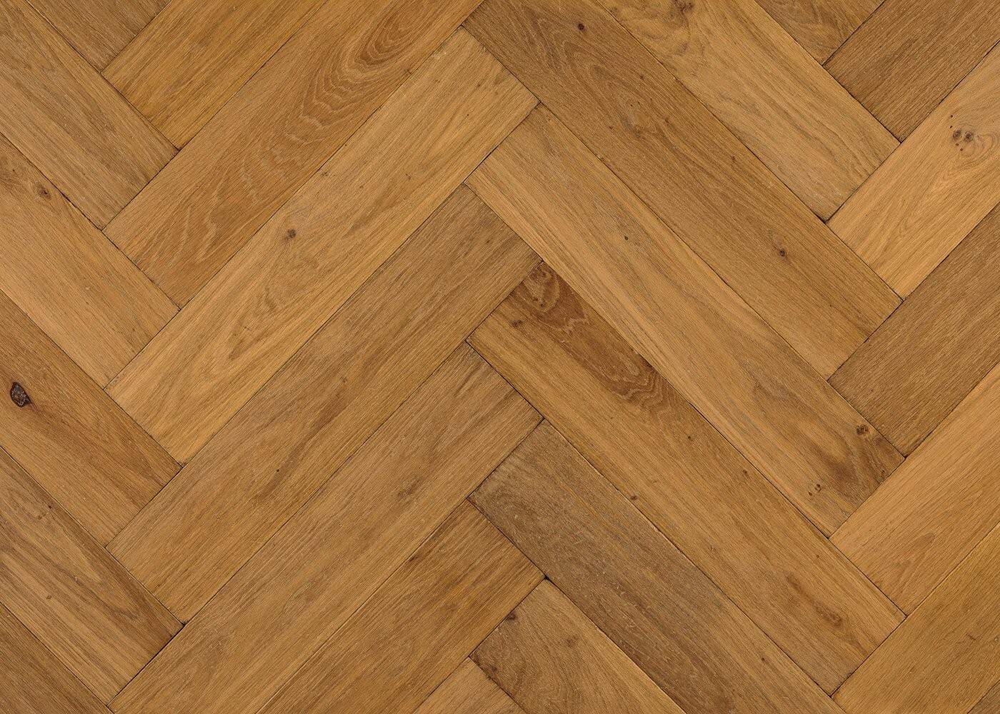 Parquet ch&ecirc;ne massif SIENNE B&acirc;ton rompu El&eacute;gance vieilli huile cire 14x110x600