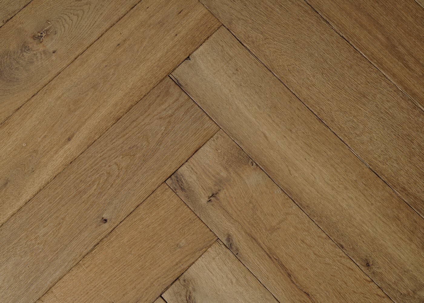 Parquet chêne contrecollé LIVERPOOL vieilli bâton rompu huile aqua 15x120x720