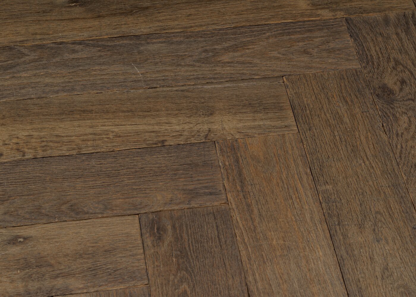 Parquet chêne contrecollé DUBLIN vieilli bâton rompu huile cire 15x120x720