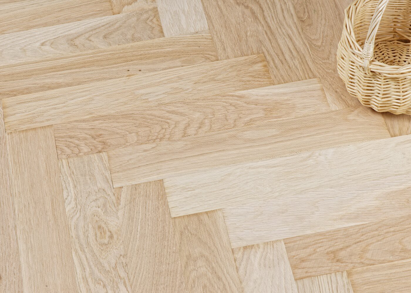 Parquet chêne massif Brut Bâton Rompu Nature NF - 1/2 lame gauche + 1/2 droite - 14x70x400