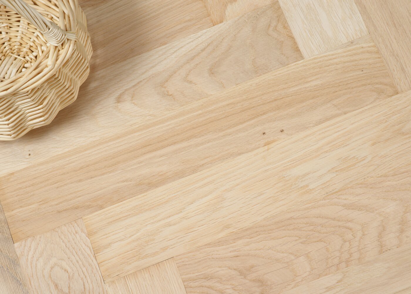 Parquet chêne massif Brut Bâton Rompu Nature NF - 1/2 lame gauche + 1/2 droite - 14x70x400